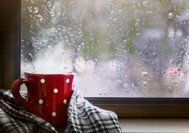 Chuva em algumas regiões e sol entre nuvens para outras, em SC