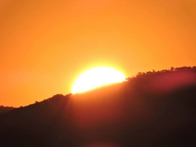 Sol e variação de nuvens nesta terça-feira, 12, em SC