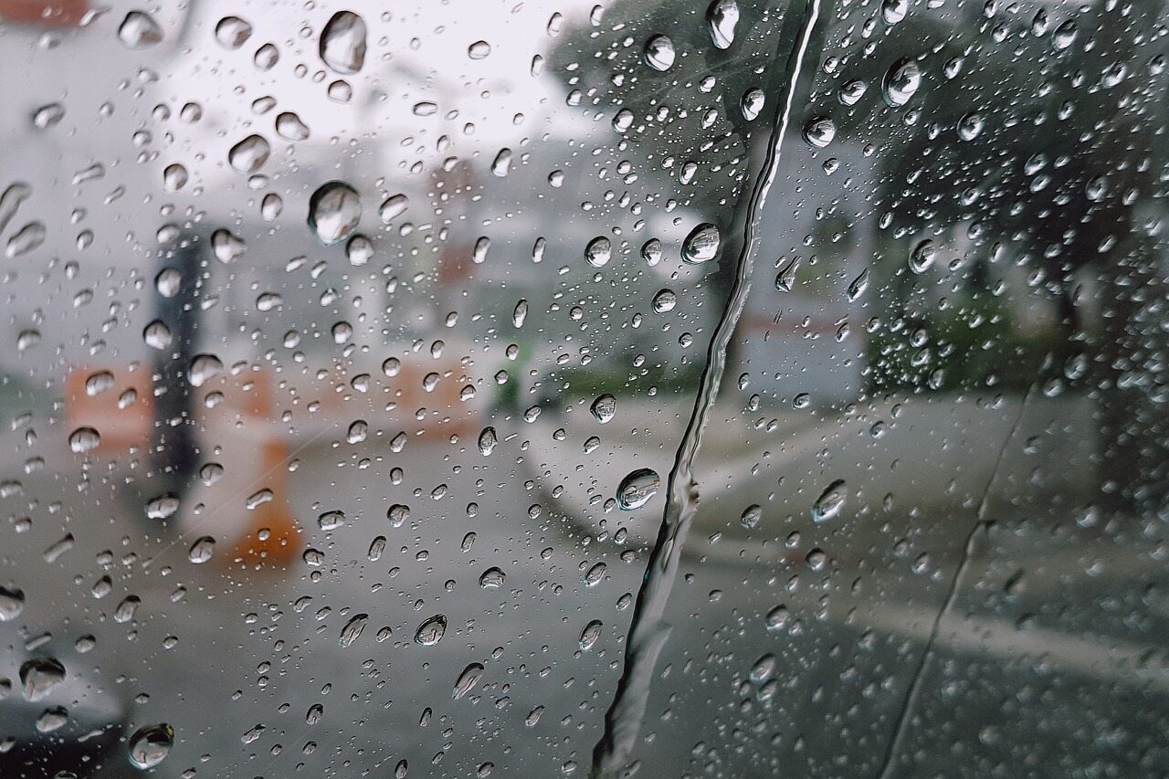 ​Terça-feira com temporais localizados e chuva forte em SC