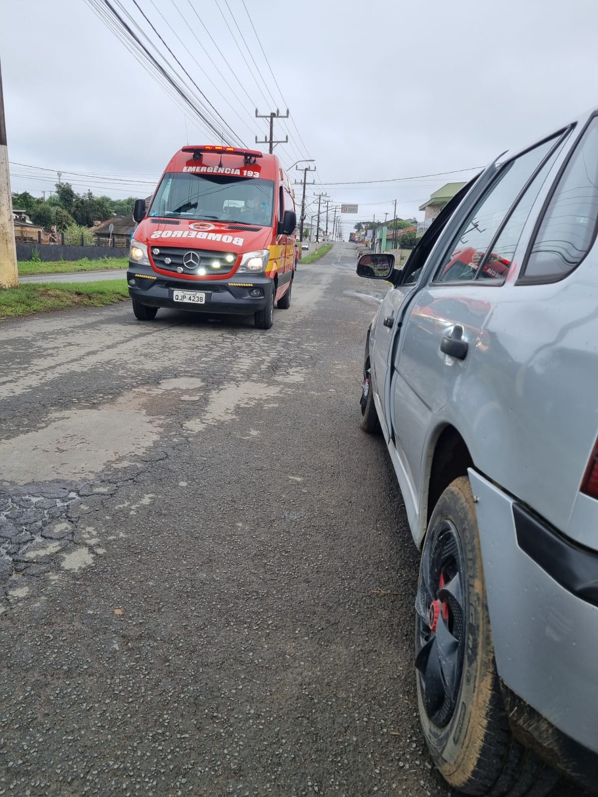 Ciclista fica ferida após acidente no centro de Papanduva