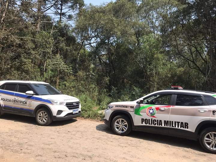 REGIÃO: corpo de homem é localizado em área de mata, em Itaiópolis