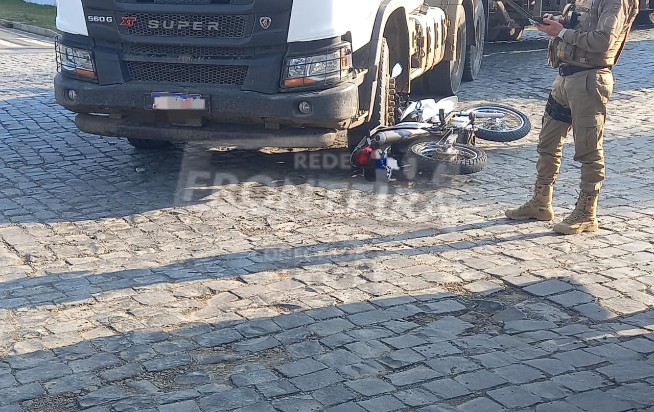 PAPANDUVA: acidente deixa uma pessoa ferida no centro da cidade