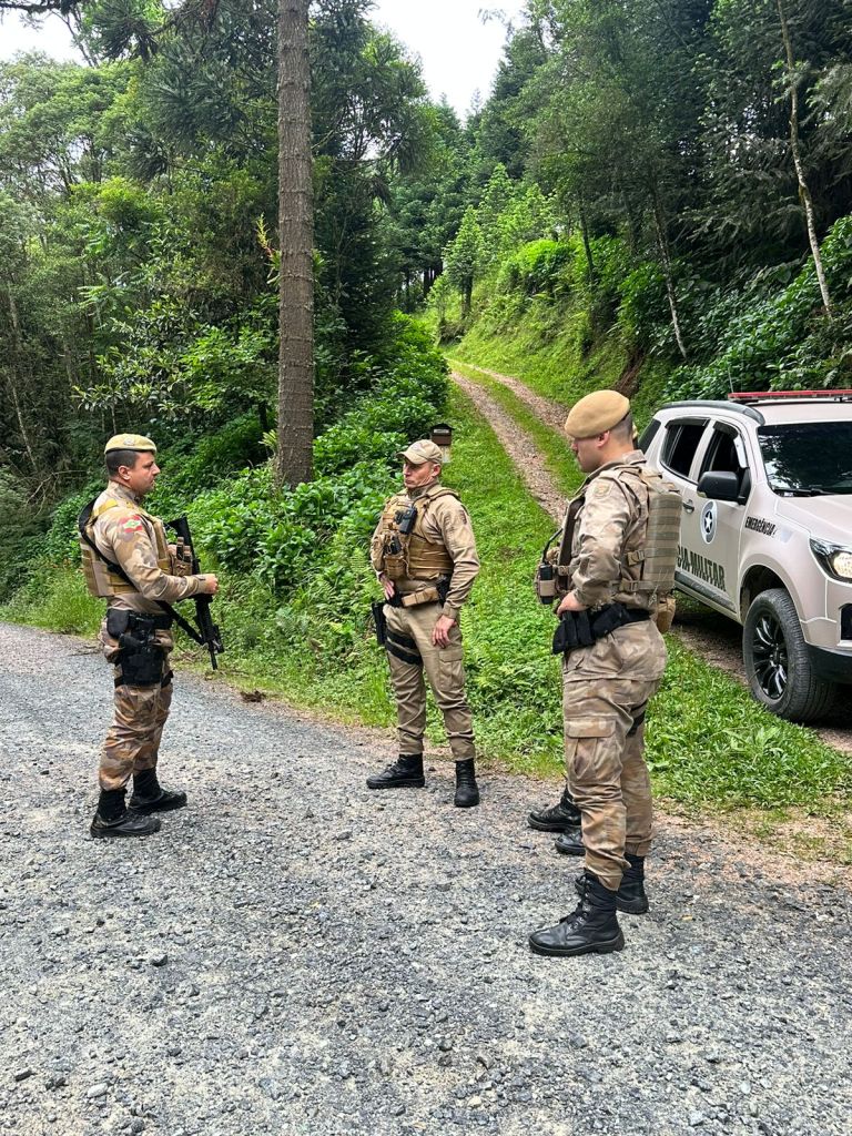 ​Cerco policial resulta na prisão de foragido da justiça após operação conjunta, no Planalto Norte de SC