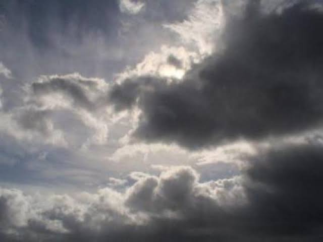 TEMPO: sol entre nuvens e chuva para Santa Catarina