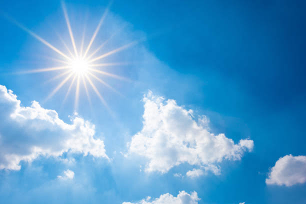 Semana começa com sol e regiões com temperaturas amenas e elevadas, em SC