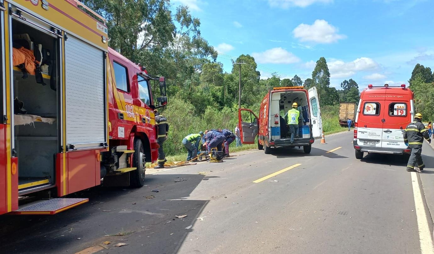 Acidente entre dois veículos deixa feridos na BR-280, no Planalto Norte Catarinense